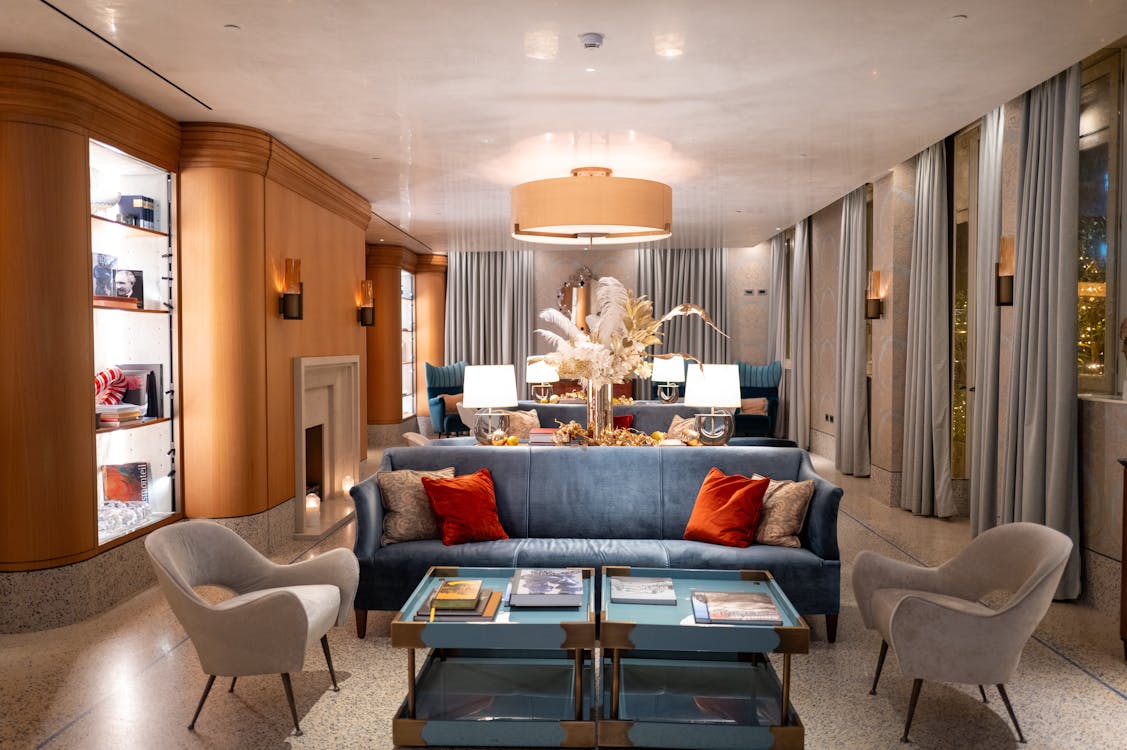 Luxury hotel sourcing